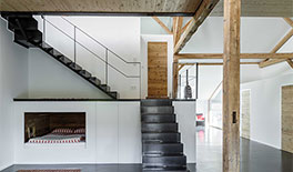 Wohnung 2 - Bodenbelag, statt Holzdielen wurde Sichtestrich verwendet - Tina Assmann - Innenarchitektur - München