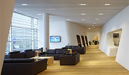 Flughafen München - VIP Lounge - rückwärtiger Loungebereich - Tina Assmann